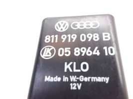 Audi 80 90 B3 Hätävilkun rele 811919098B