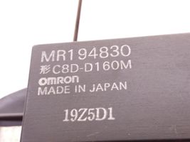 Mitsubishi Colt Elektrinių langų jungtukas MR194830