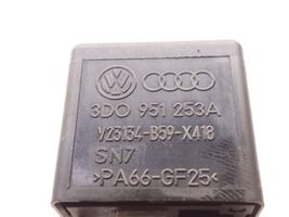 Volkswagen PASSAT B6 Relè lampeggiatore d'emergenza 3D0951253A
