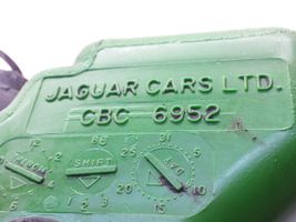 Jaguar XJ X40 Ohjaustehostimen nestesäiliö CBC6952