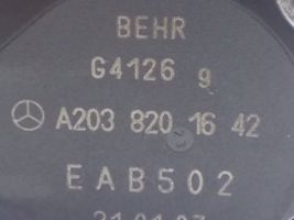 Mercedes-Benz E W211 Zawór kolektora ssącego A2038201642