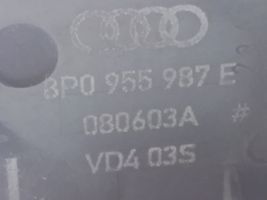 Audi A3 S3 8P Dysza spryskiwacza szyby przedniej / czołowej 8P0955987E