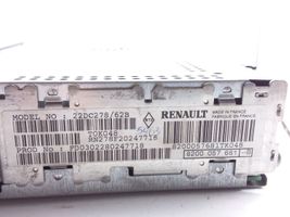 Renault Clio II Radio/CD/DVD/GPS-pääyksikkö 8200057681B