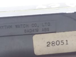 Subaru Legacy Zegar 8AD419