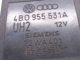 Audi A4 S4 B5 8D Relè lampeggiatore d'emergenza 4B0955531A