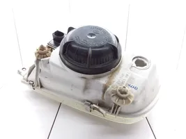 Volkswagen Vento Lampa przednia 13905300L