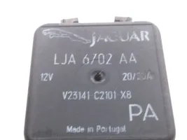Jaguar XJ X308 Sterownik / Moduł wentylatorów LJA6702AA