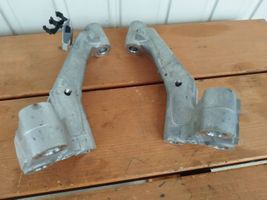 Citroen DS7 Crossback Engine mounting bracket S0312B