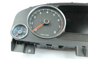 Volkswagen Touareg II Compteur de vitesse tableau de bord 7P6920880E