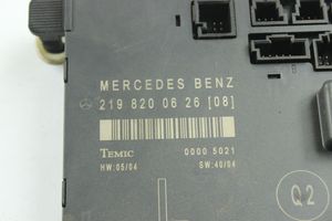 Mercedes-Benz CLS C219 Unité de commande module de porte 2198200626