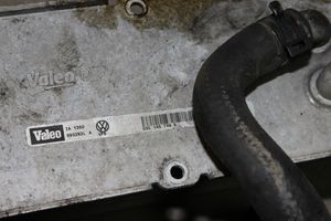 Volkswagen Golf VI Välijäähdyttimen jäähdytin 03C145749B