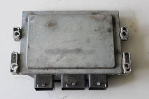 Renault Clio II Sterownik / Moduł ECU 8200417597