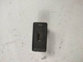 Volkswagen Caddy USB socket connector 3G0035222