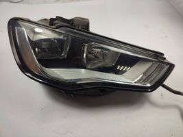 Audi A3 S3 8V Передняя фара 8V0941004