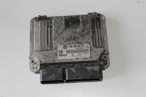 Volkswagen Touran I Komputer / Sterownik ECU silnika 03G906021KF