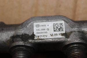 Volkswagen PASSAT B8 Listwa wtryskowa 04L089G