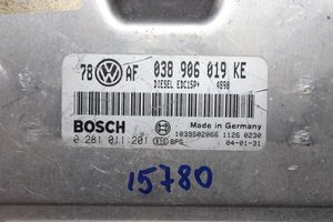 Volkswagen PASSAT B5.5 Variklio valdymo blokas 038906019KE