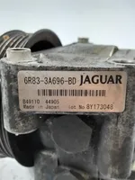 Jaguar XJ X350 Ohjaustehostimen pumppu 6R833A696BD