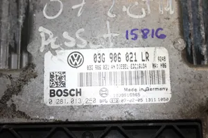 Volkswagen PASSAT B7 Calculateur moteur ECU 03G906021LR