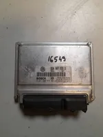 Volkswagen PASSAT B7 Engine control unit/module 8D0907558S