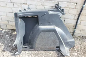 Skoda Yeti (5L) Dolny panel schowka koła zapasowego 5L6867427C