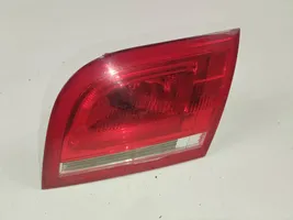 Audi A3 S3 A3 Sportback 8P Lampy tylnej klapy bagażnika 8P4945094D