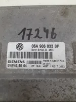 Volkswagen New Beetle Calculateur moteur ECU 06A906033BP