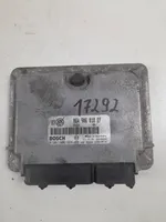 Volkswagen Golf IV Calculateur moteur ECU 06A906018EF