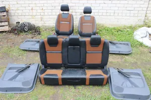 Ford Ranger Fotele / Kanapa / Boczki / Komplet 