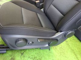 Infiniti QX30 Seat set 