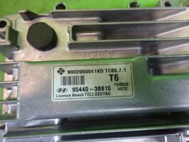 Hyundai ix35 Sterownik / Moduł ECU 954403B815