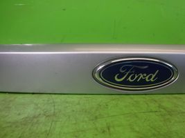 Ford Mondeo Mk III Listwa pod lampę tylną 1S71F43400