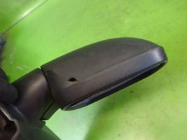 Ford Fiesta Veidrodėlio plastikinė apdaila 