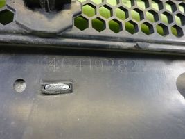 Opel Signum Maskownica / Grill / Atrapa górna chłodnicy 464192822