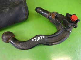 Audi A4 S4 B5 8D Detachable tow bar 305208 