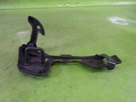 Ford Windstar Konepellin lukituksen vastakappale D33799