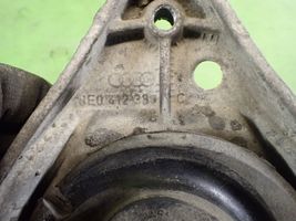 Audi A4 S4 B5 8D Support de jambe de force supérieur avant 8E0412383C