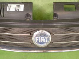 Fiat Idea Grille calandre supérieure de pare-chocs avant 735357980