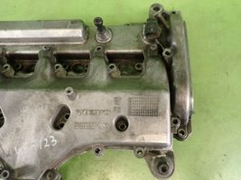 Volvo V70 Rocker cam cover 08692397