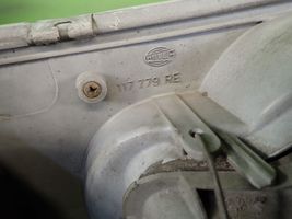 Mercedes-Benz W123 Lampa przednia 117779RE