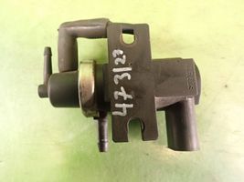 Volkswagen PASSAT B5 Breather valve 1J0906627