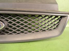 Ford Focus Maskownica / Grill / Atrapa górna chłodnicy 4M51-8200BK