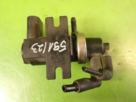 Volkswagen PASSAT B5.5 Breather valve 1J0906627