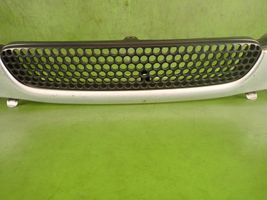 Toyota Corolla E110 Grille calandre supérieure de pare-chocs avant 