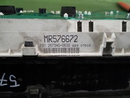 Mitsubishi Pajero Tachimetro (quadro strumenti) MR576672