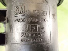 Opel Zafira B Boîtier de filtre à carburant 13122587