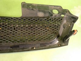 Chevrolet Rezzo Maskownica / Grill / Atrapa górna chłodnicy 96399717