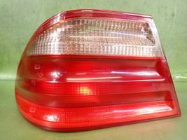 Mercedes-Benz E W210 Luci posteriori A2108203364