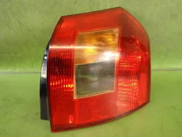 Toyota Corolla E120 E130 Lampa tylna 02510459