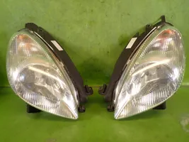 Citroen Xsara Picasso Lot de 2 lampes frontales / phare 